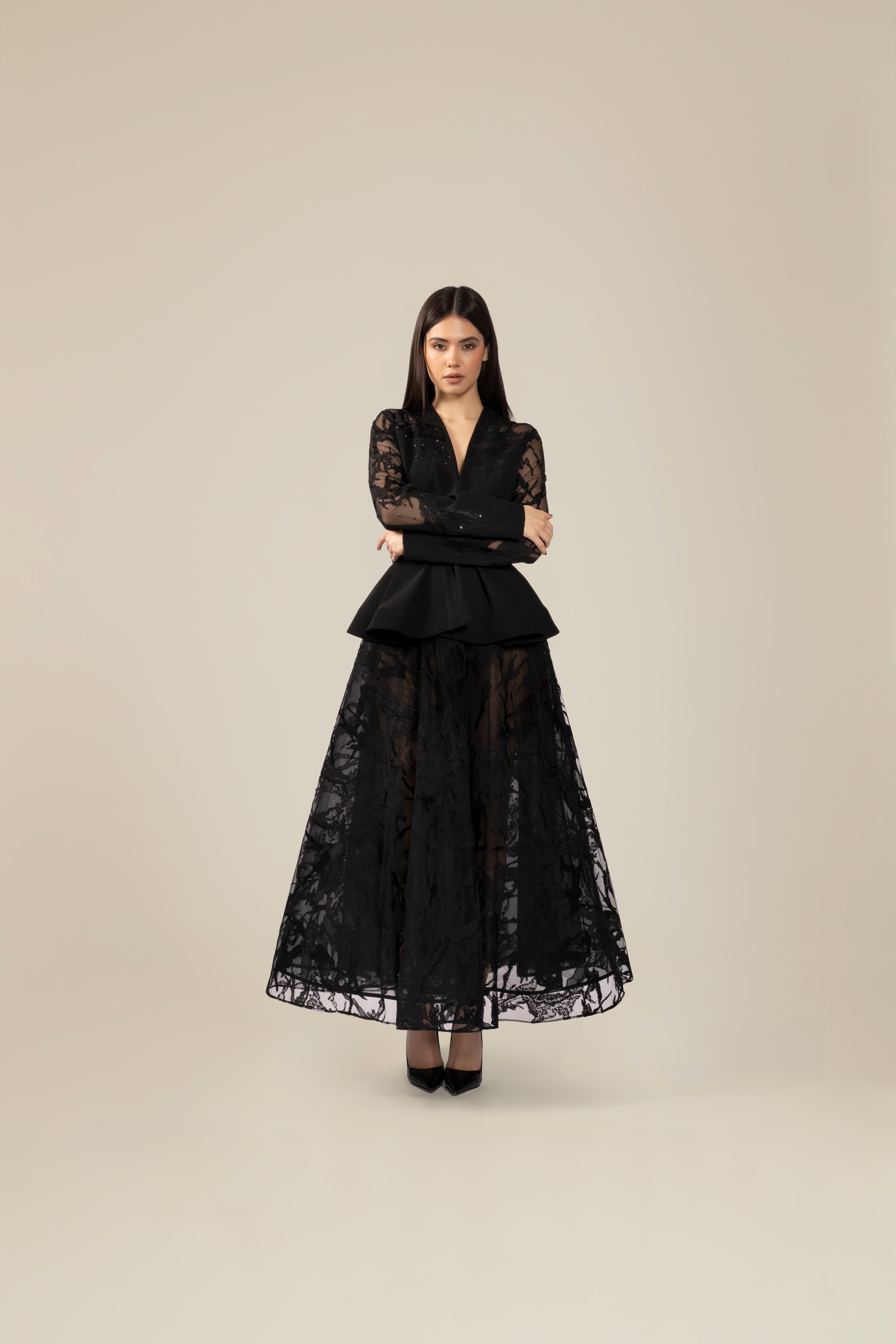 Costum elegant cu fusta din dantela Araftu Couture