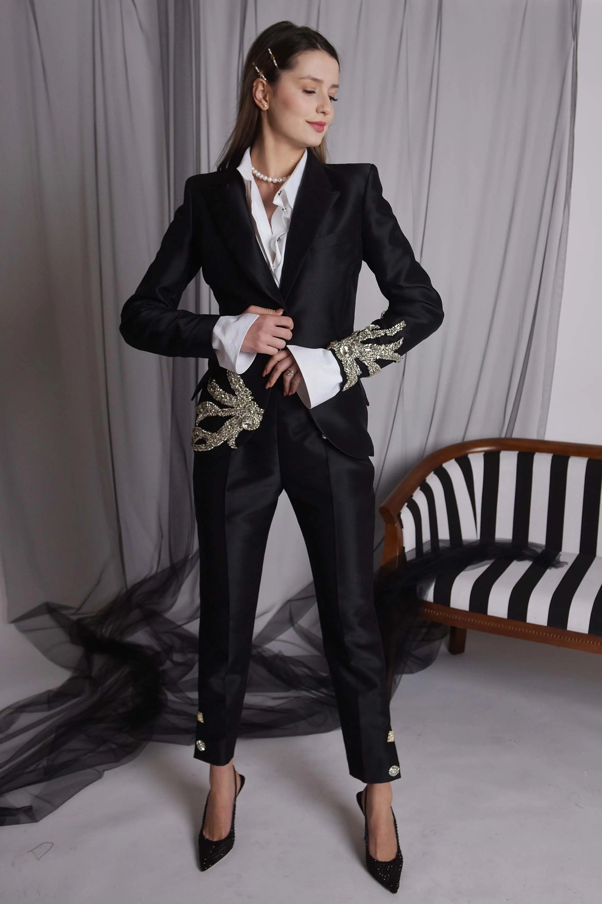 Costum elegant cu sacou  Araftu Couture