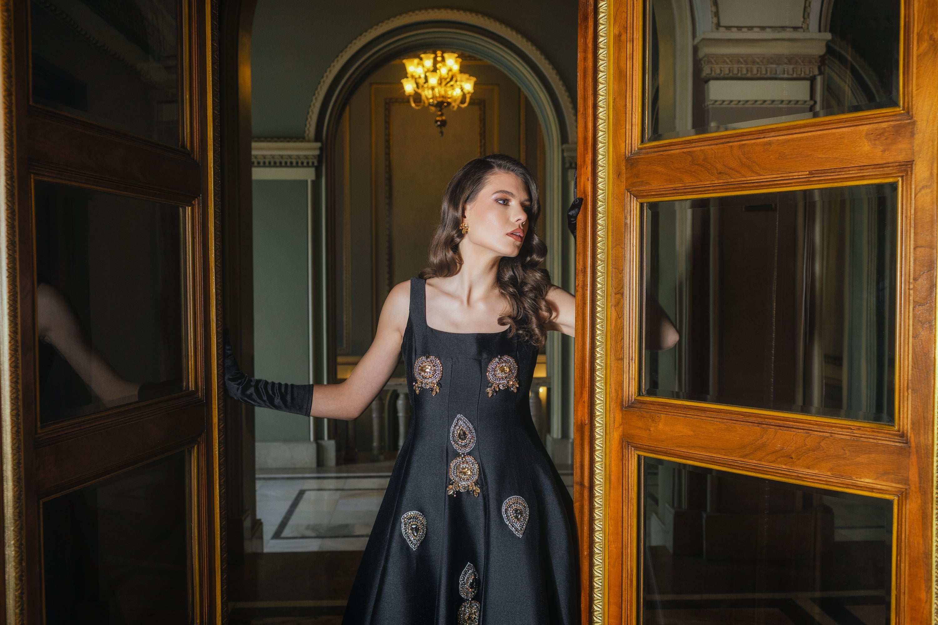 Rochie din tafta in clini cu aplicatii Araftu Couture