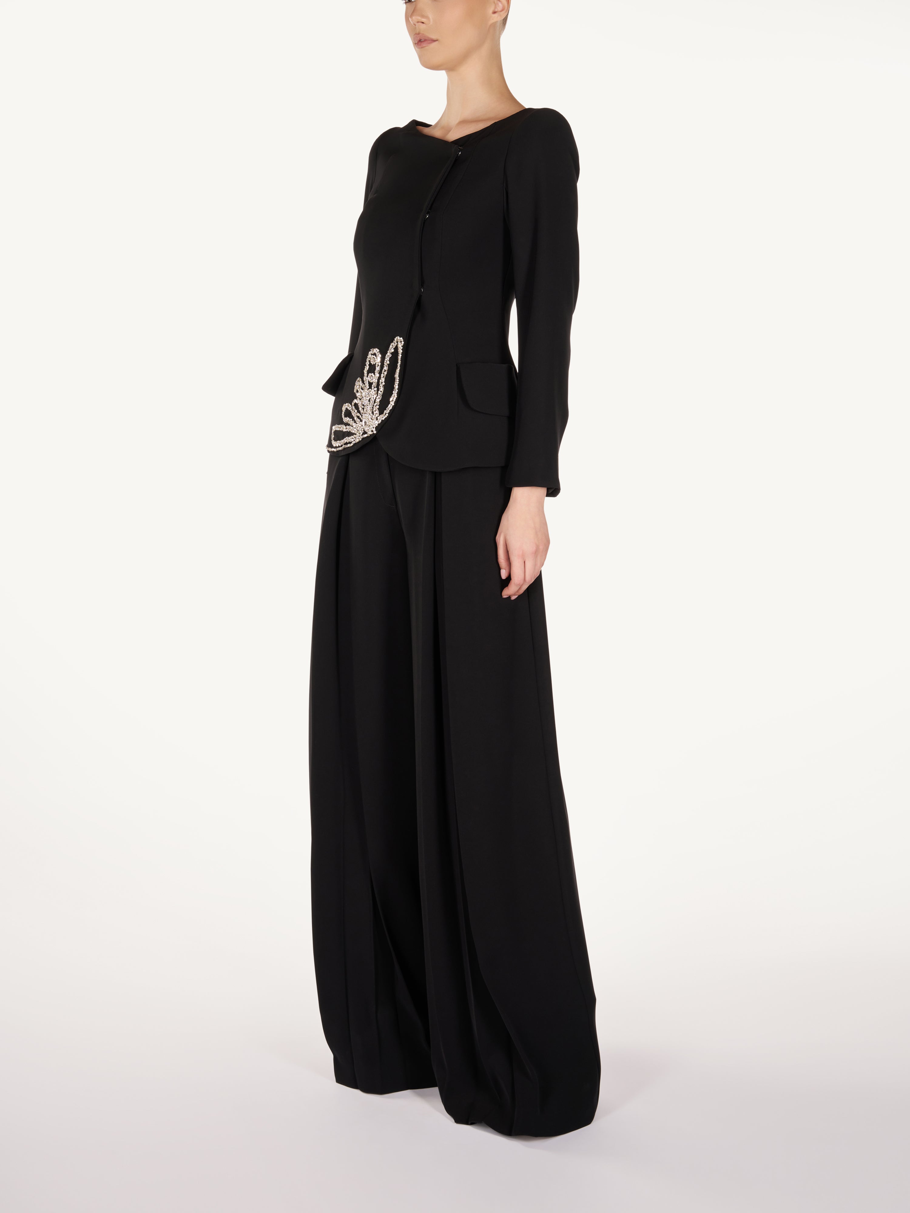 EMBROIDERY JACKET WITH EXTRA WIDE PANTS Araftu Couture