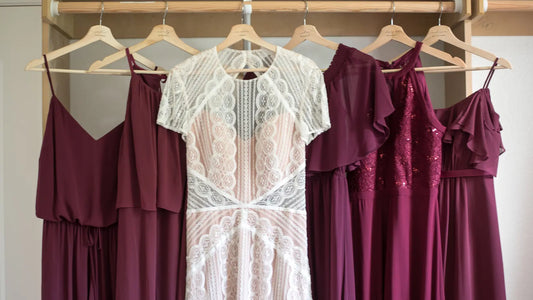 Ești invitată la nuntă? 3 Greșeli de evitat în alegerea rochiei de seară