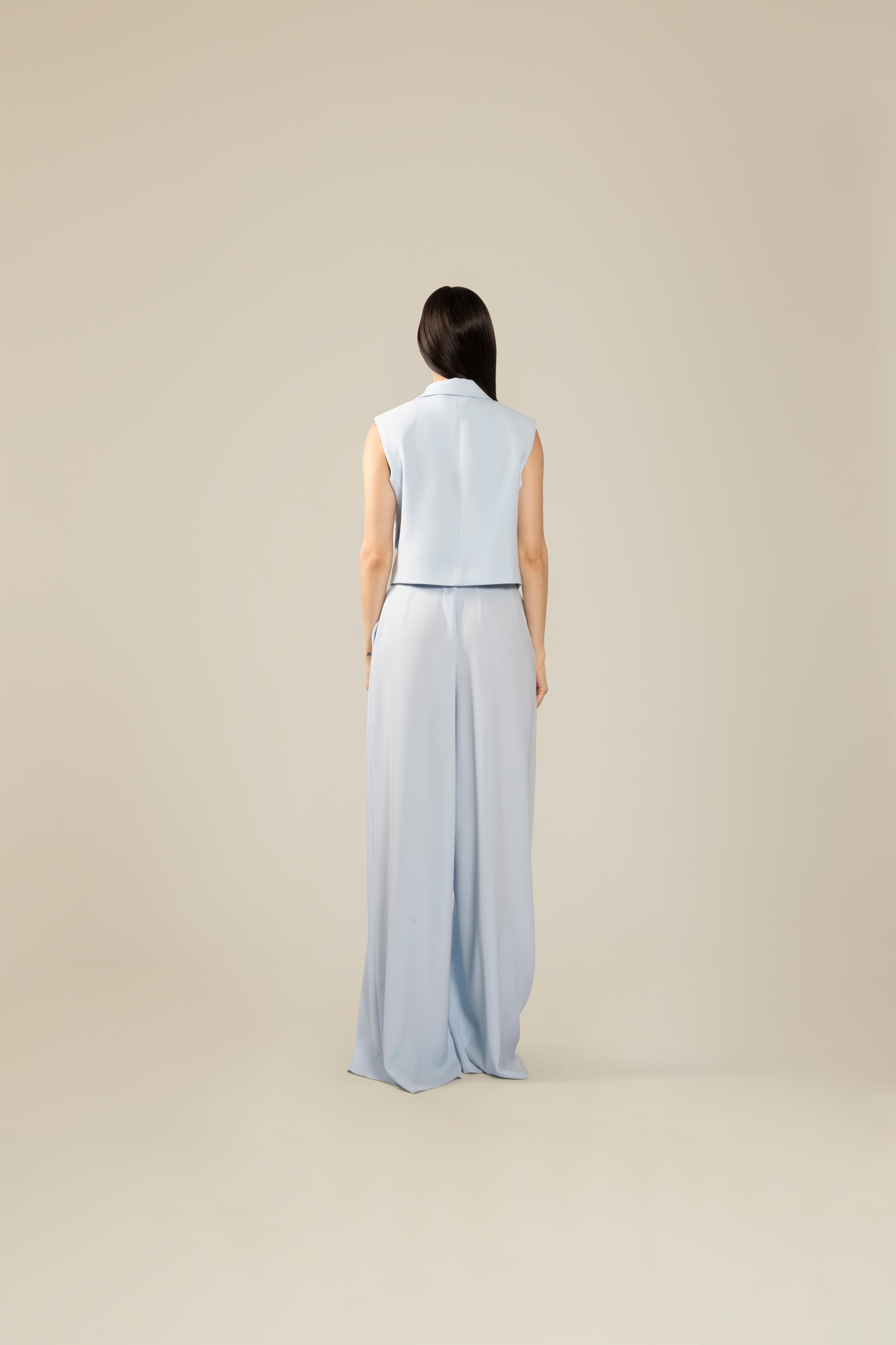 Costum casual cu vesta si pantaloni largi  Araftu Couture