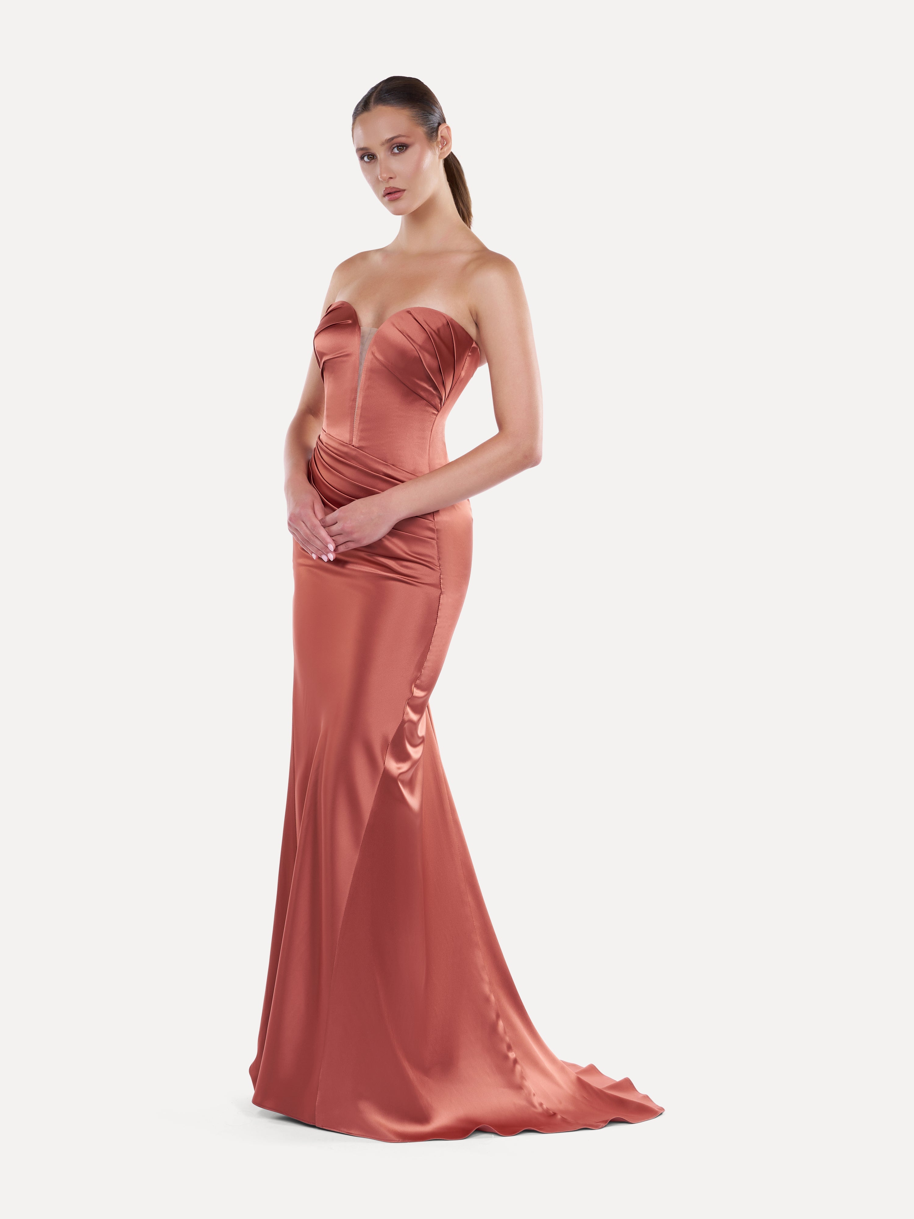 Rochie lunga cu trena  Araftu Couture