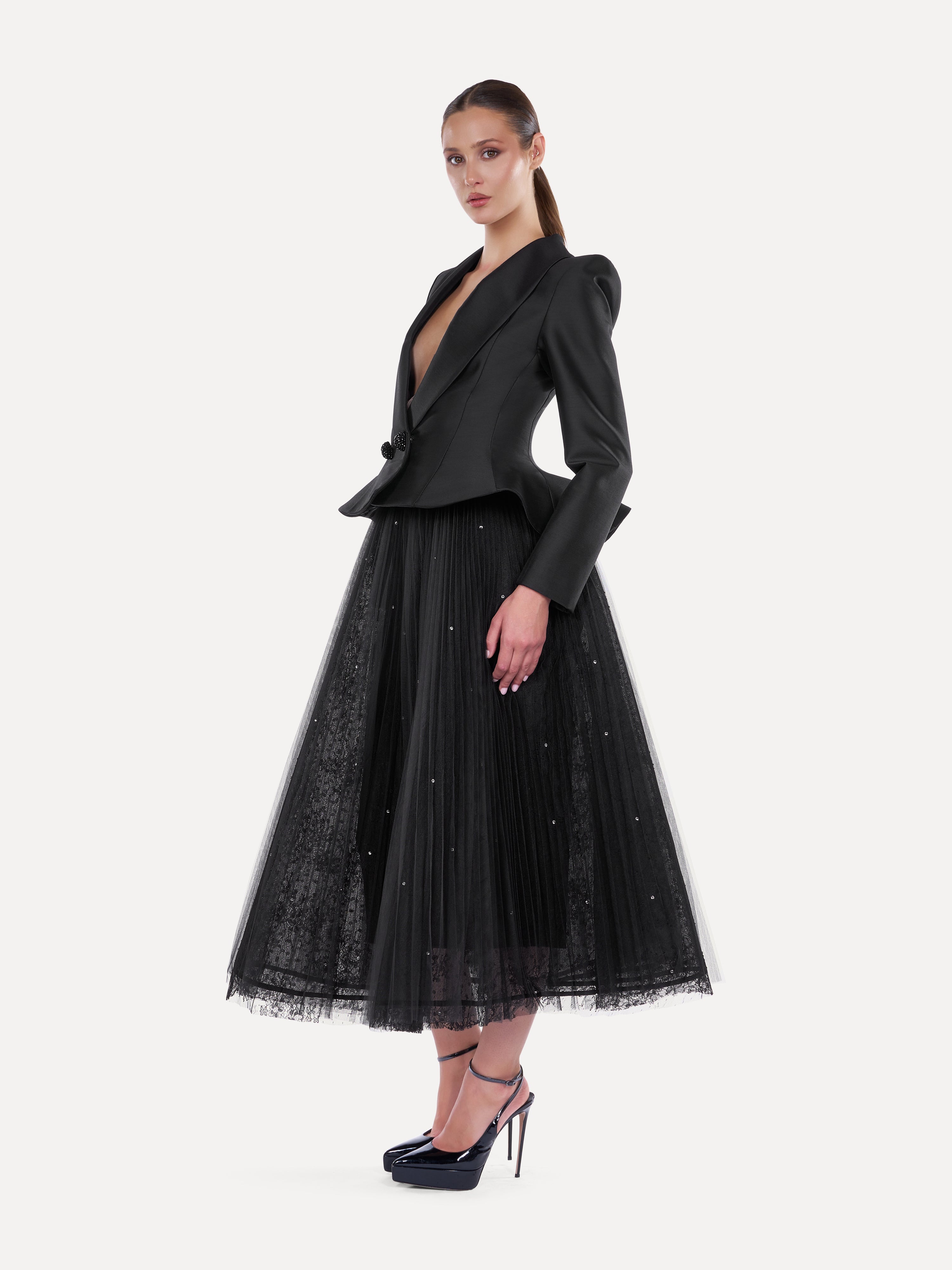 Costum elegant cu guler sal  Araftu Couture