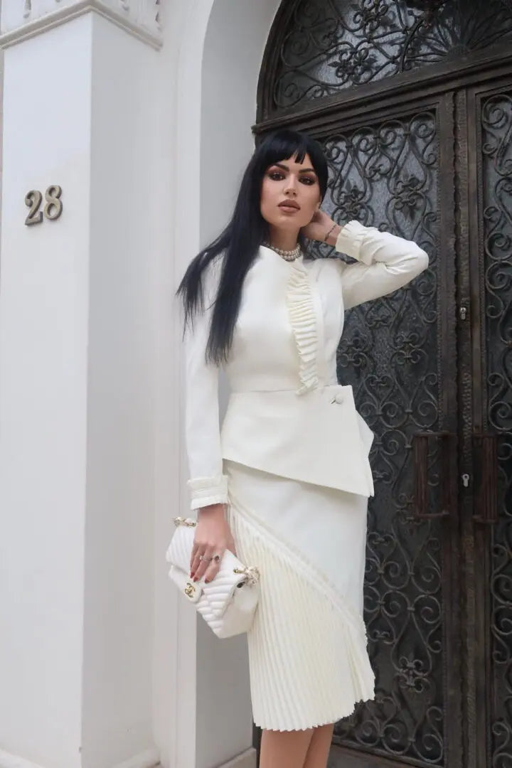 Costum de damă cu pliseu" - Araftu Couture