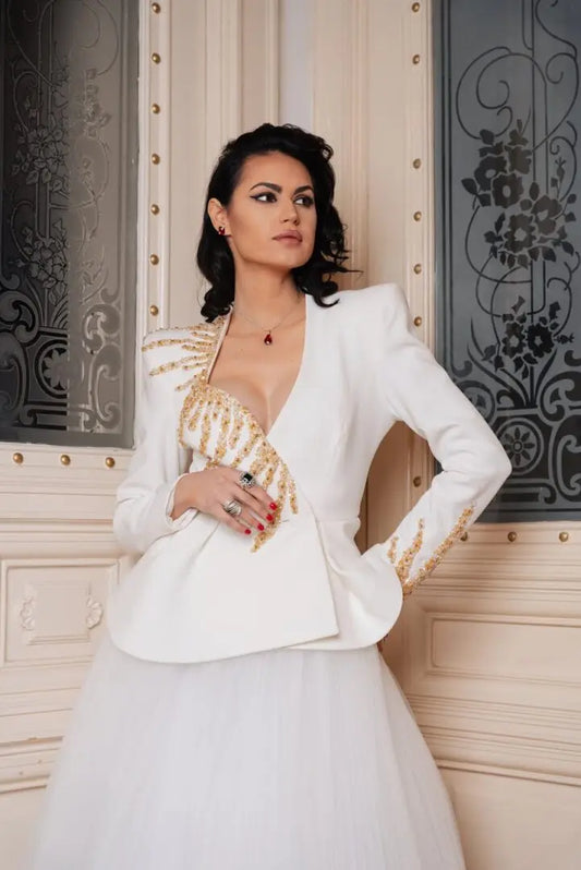 Costum elegant cu sacou asimetric și peplum - Araftu Couture