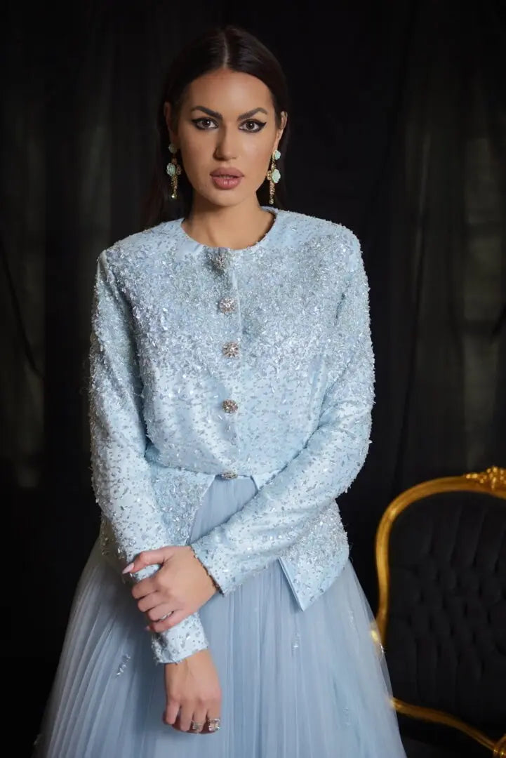 Costum elegant cu sacou cu peplum din dantelă și fustă solată din tulle - Araftu Couture