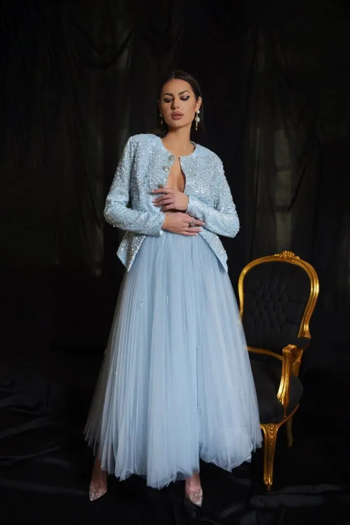 Costum elegant cu sacou cu peplum din dantelă și fustă solată din tulle - Araftu Couture