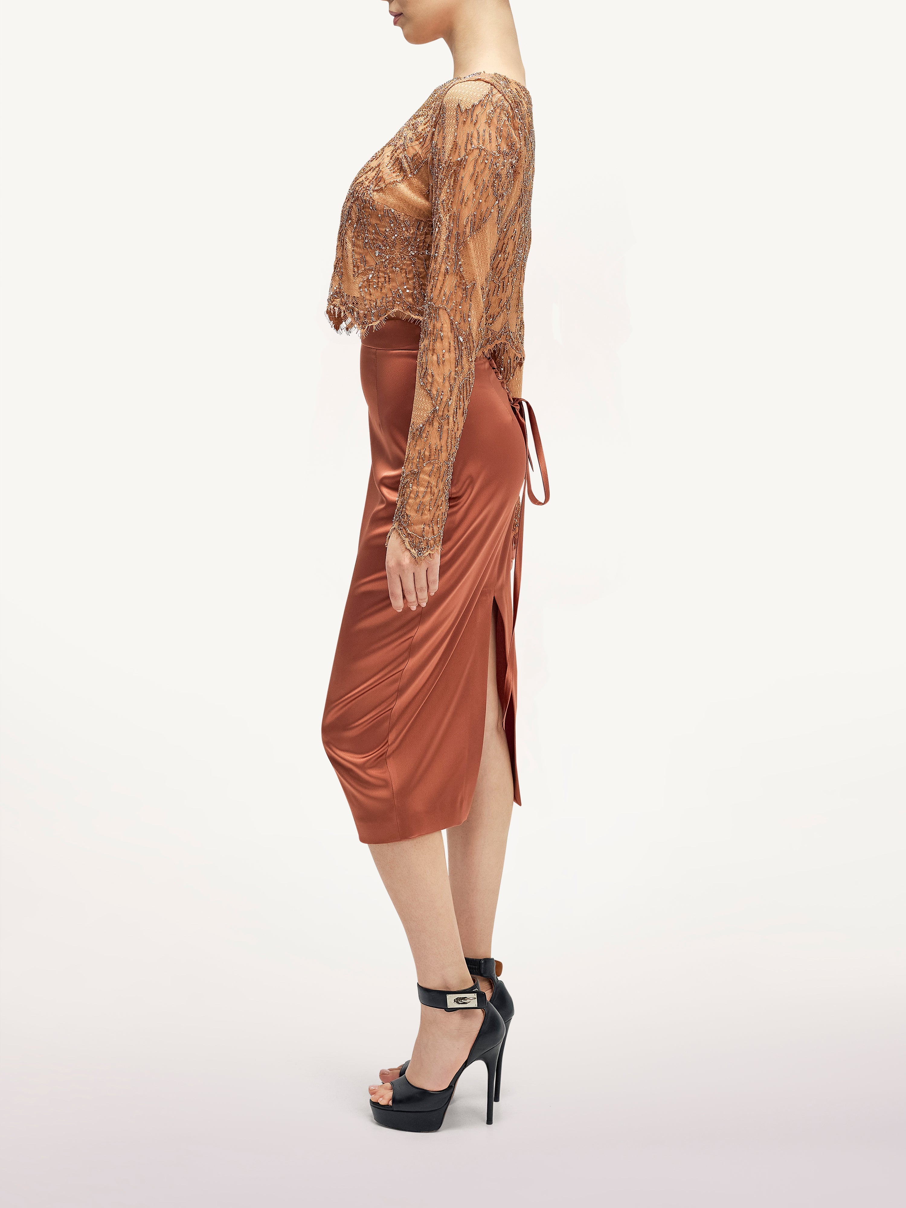 Costum cu Fusta Conica si Top Crop  Araftu Couture