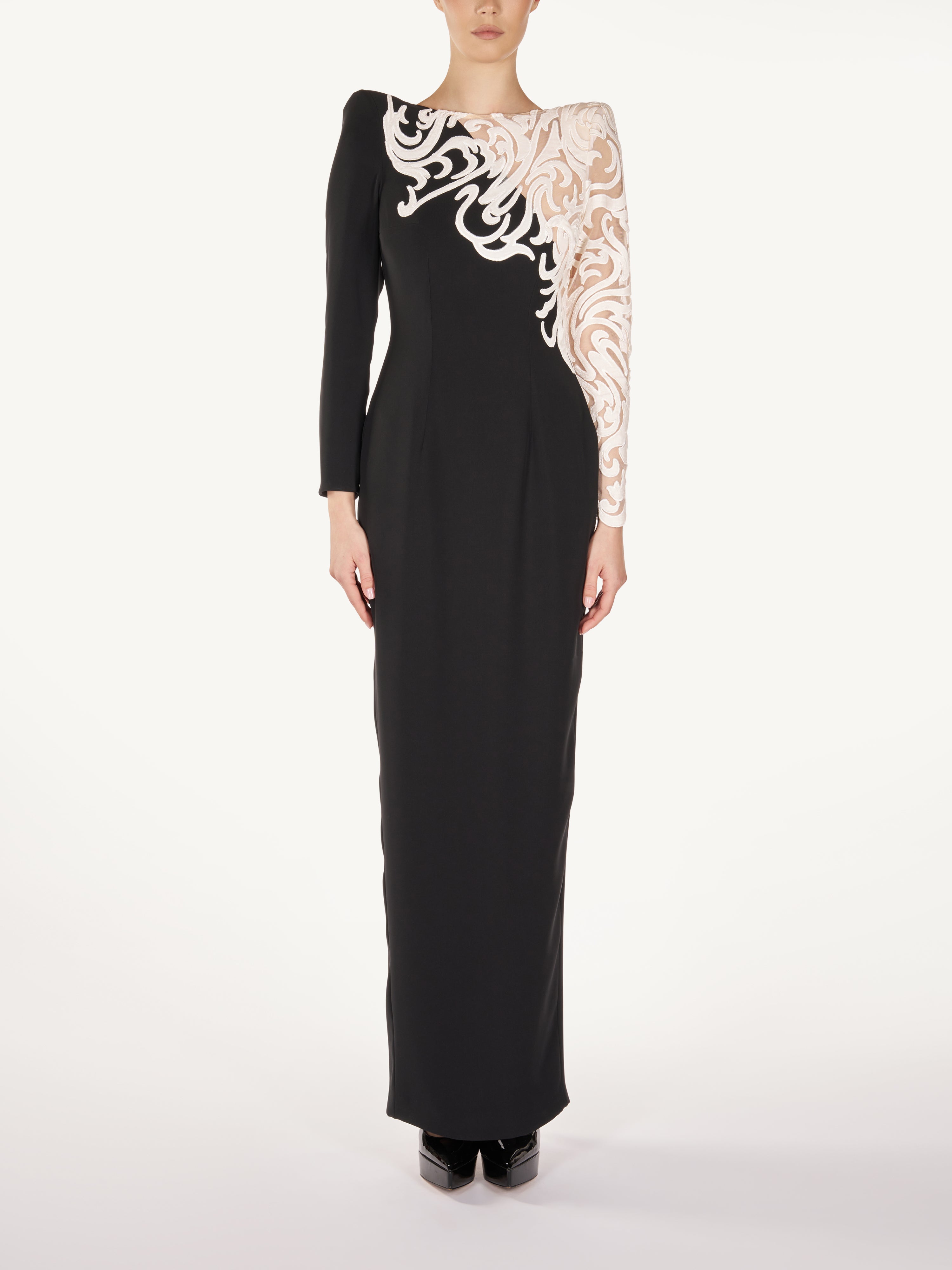 EVENING GOWN WITH VELVET LACE EMBROIDERY  Araftu Couture