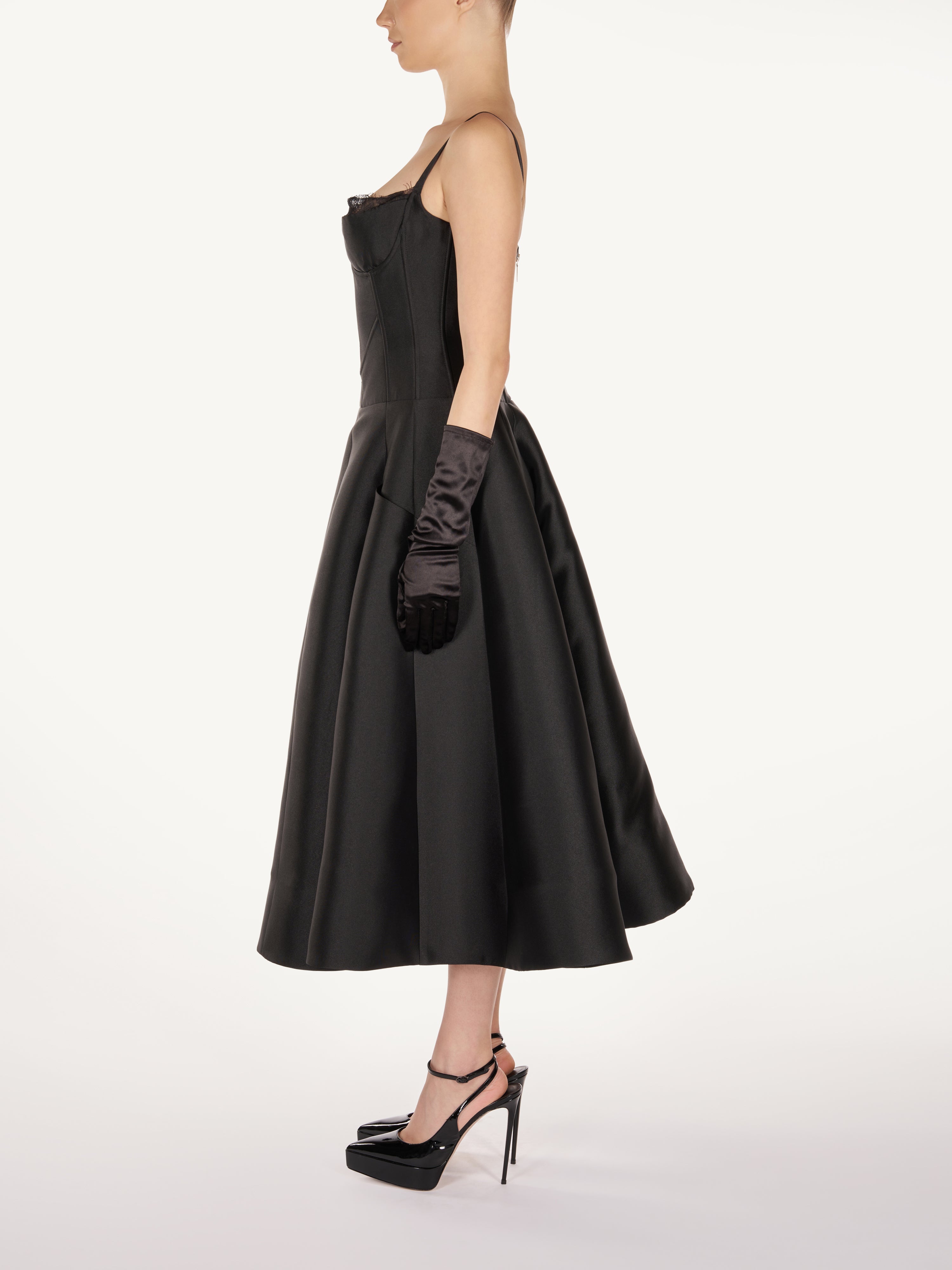 RETRO TAFETTA DRESS WITH CHANTILY  Araftu Couture