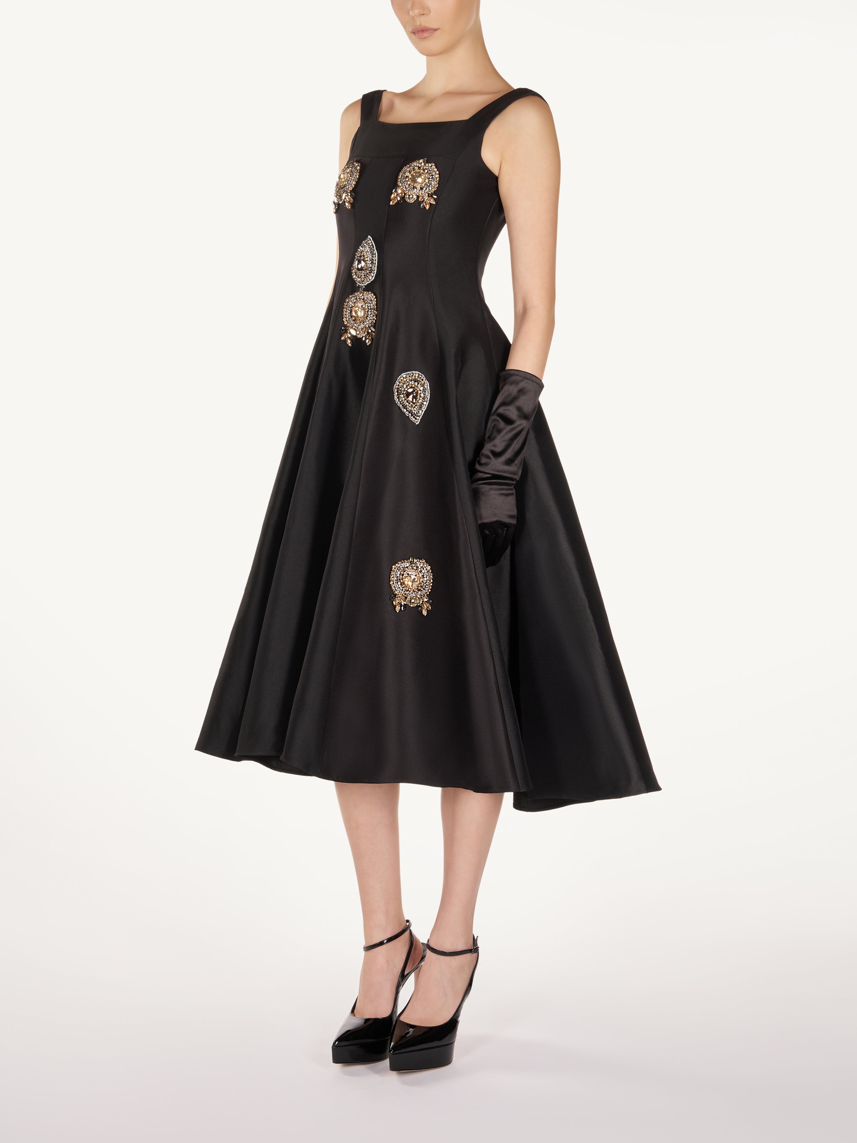 COUTURE RETRO DRESS  Araftu Couture