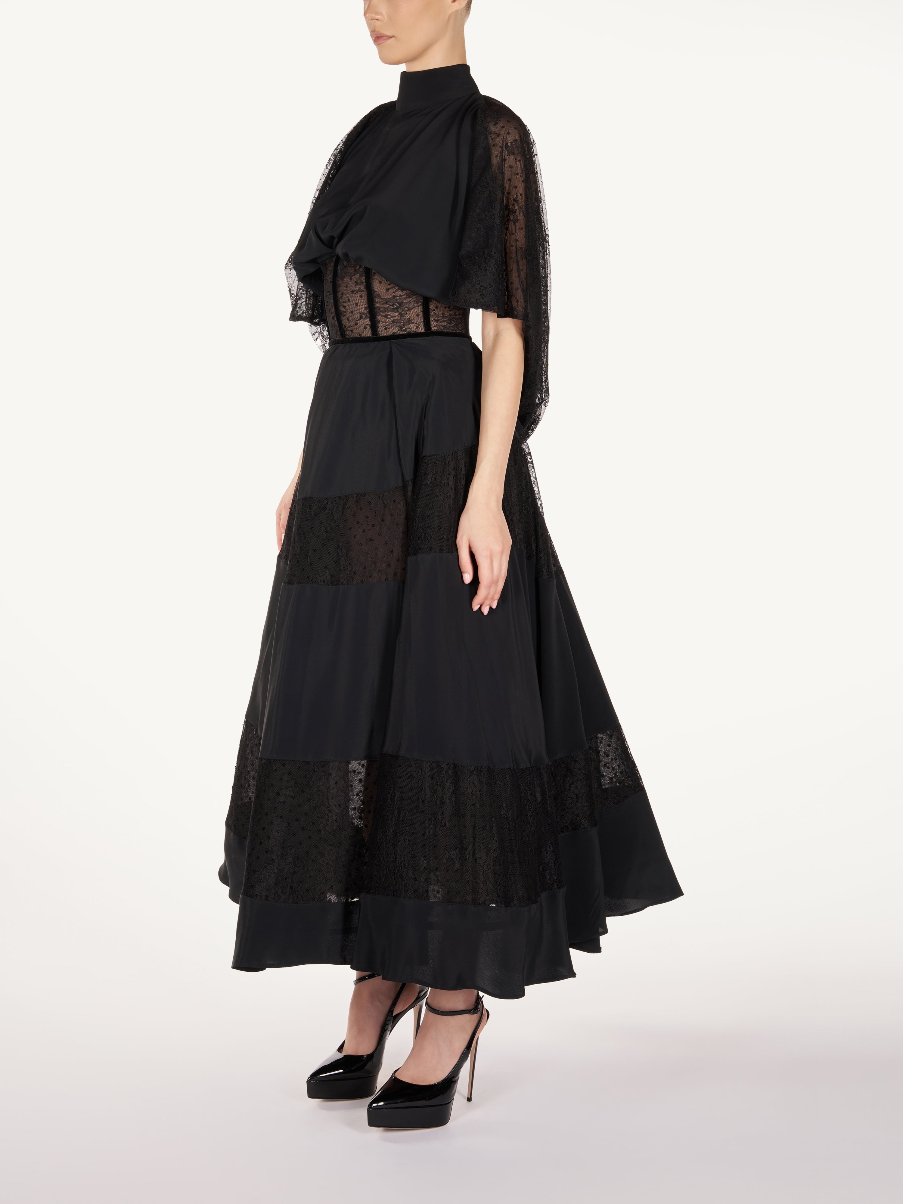 SILK RETRO DRESS WITH CHANTILY  Araftu Couture